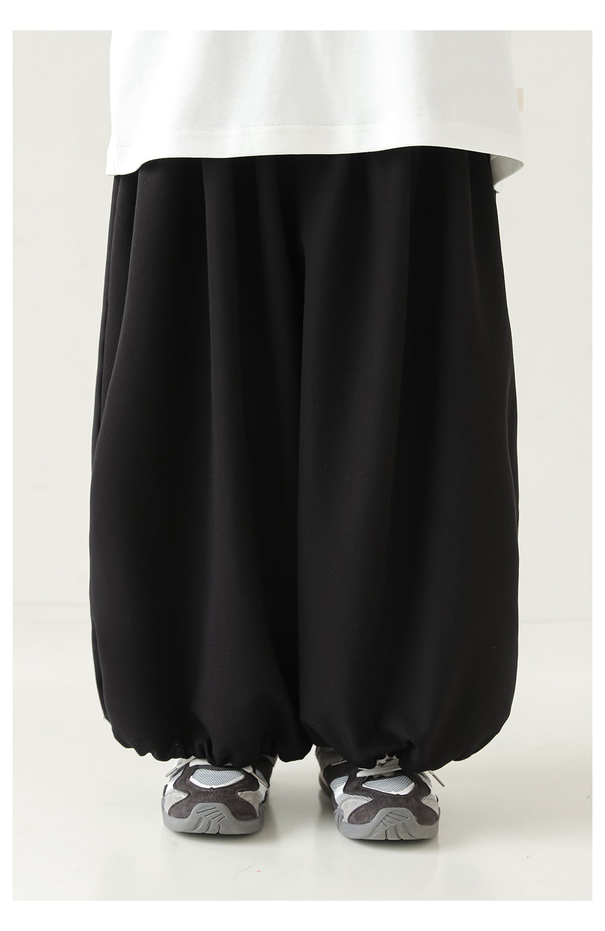 Signature Balloon Pants